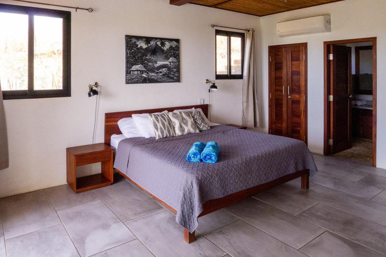 Casa Margarita - Stylish 3-Bdrm Home - Pool, Ocean & Sunset Views 산 후안 델 수르 외부 사진
