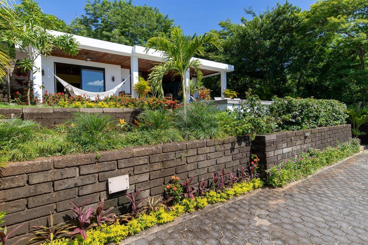 Casa Margarita - Stylish 3-Bdrm Home - Pool, Ocean & Sunset Views 산 후안 델 수르 외부 사진